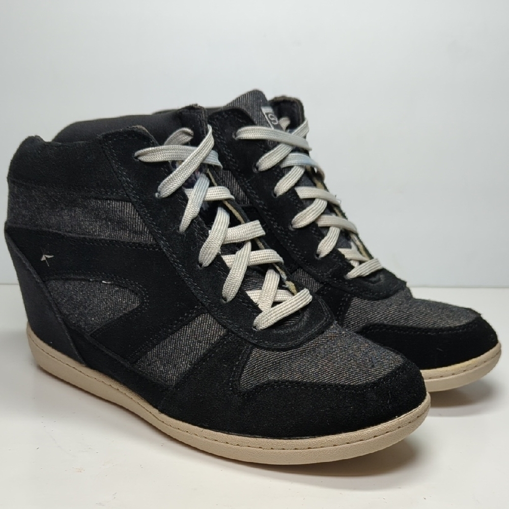Skechers SKCH plus 3 hidden wedge high top sneakers  womans size 9 EU 39